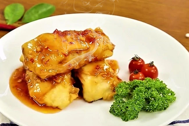 Fish Fillet With Spicy Sauce